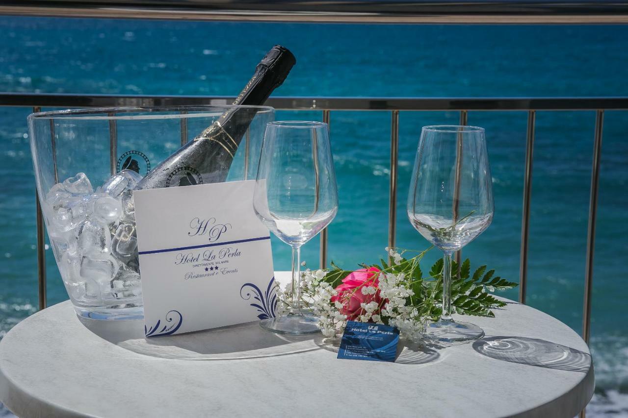 Hotel La Perla Villammare Buitenkant foto