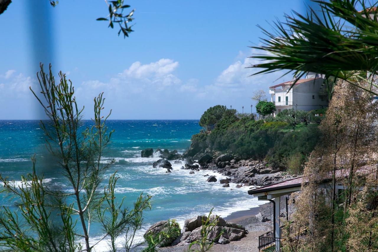 Hotel La Perla Villammare Buitenkant foto